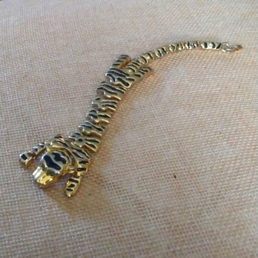 Vintage Tiger Bracelet 8" Fashion Jewelry.